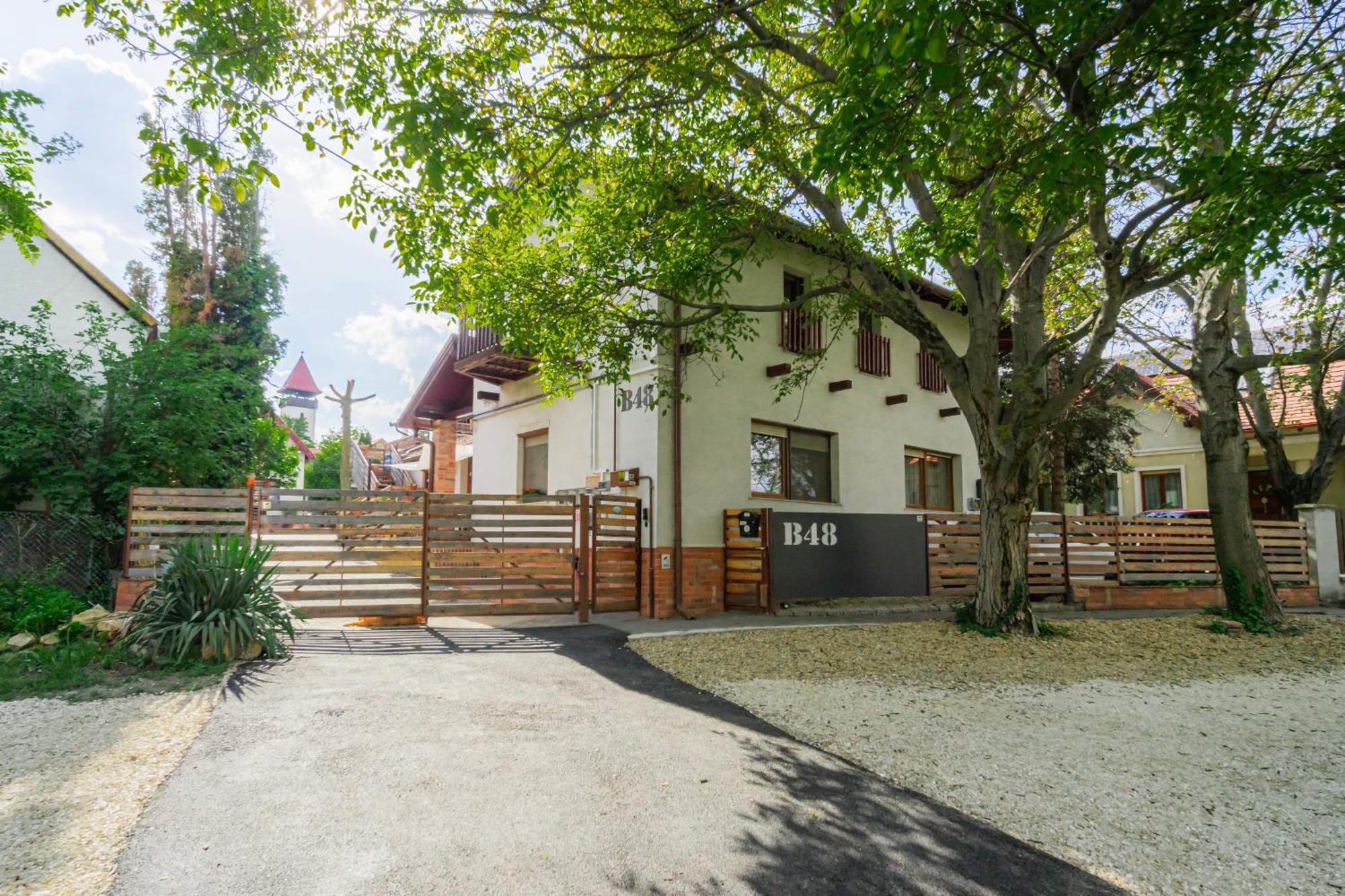 B48 Bigflat - Kenyelem 130 M2 En Villa Torokbalint Ngoại thất bức ảnh